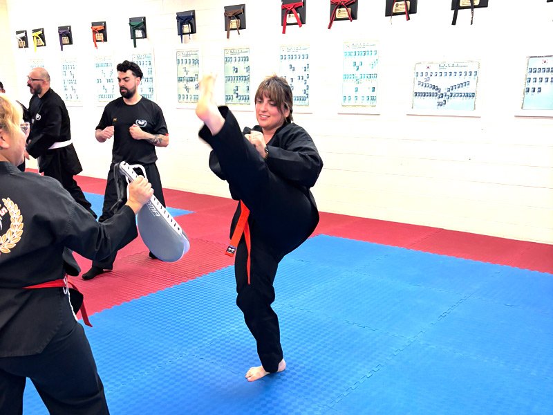 Adult taekwondo and self defense classes in Oxnard - Adults training in martial arts at Twin Tigers Taekwondo Oxnard